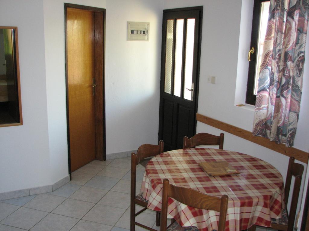 Apartments Vila Catic Potocnica Стая снимка